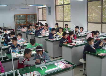 教學設備包括哪些？教學儀器設備室的管理制度