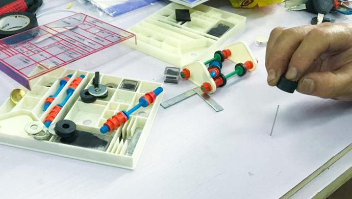 自助餐式創(chuàng)新實驗室在上海向明中學誕生，激發(fā)學生創(chuàng)造潛能