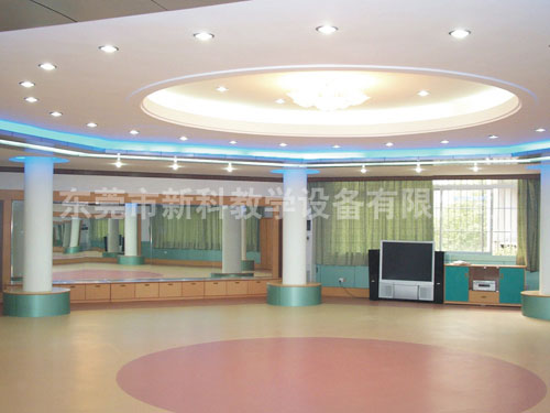 <a href='http://m.ombuyer.com/chanpin/59-1.html' target='1' style='font-size:18px; font-weight:bold; color:#000000;'>舞蹈室</a>