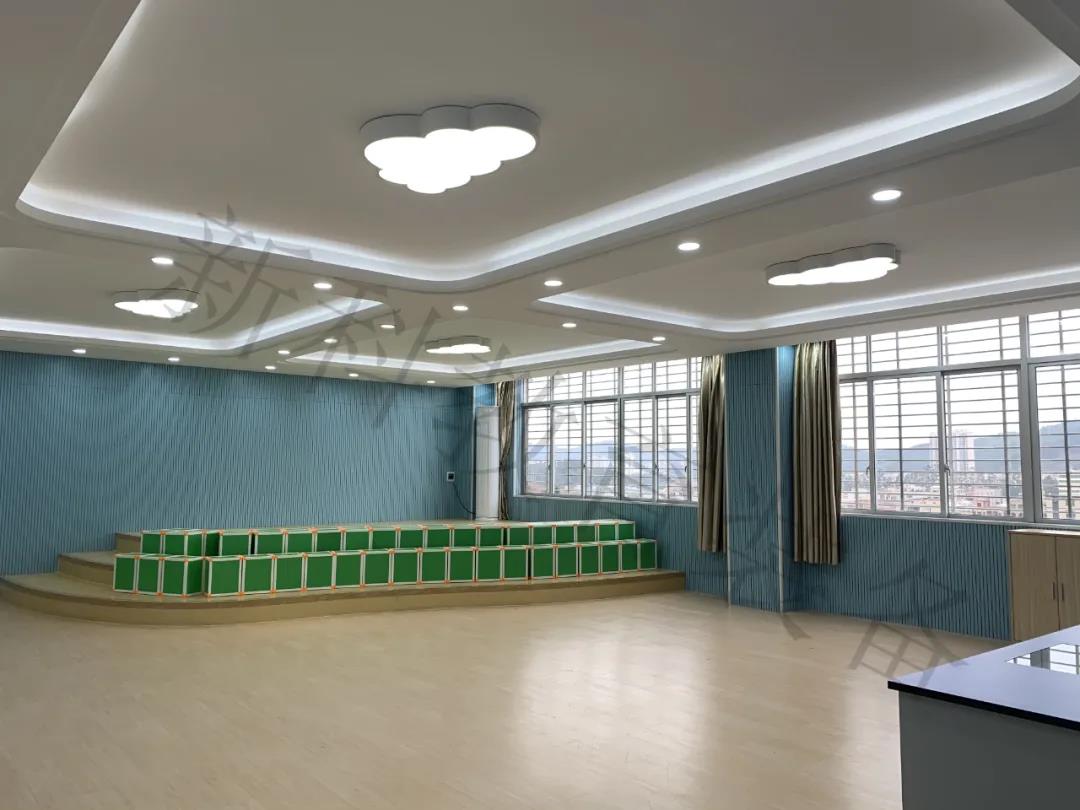 <a href='http://m.ombuyer.com/chanpin/58-1.html' target='1' style='font-size:18px; font-weight:bold; color:#000000;'>音樂室</a>1