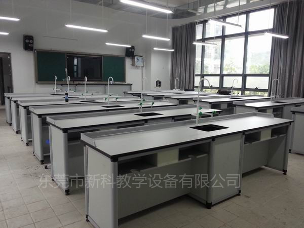 <a href='http://m.ombuyer.com/chanpin/53-1.html' target='1' style='font-size:18px; font-weight:bold; color:#000000;'>科學(xué)實驗室</a>設(shè)備