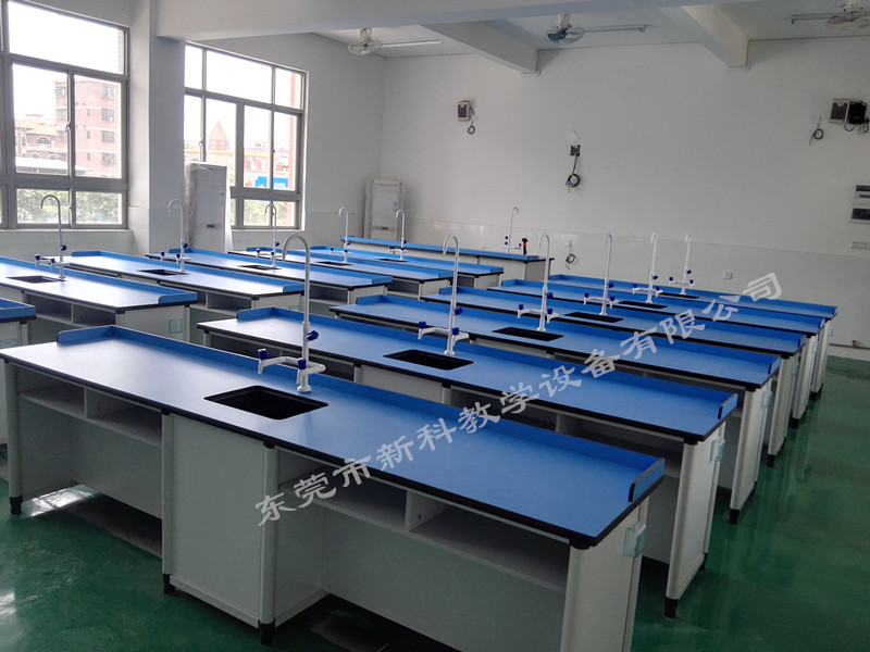 <a href='http://m.ombuyer.com/chanpin/53-1.html' target='1' style='font-size:18px; font-weight:bold; color:#000000;'>科學(xué)實(shí)驗(yàn)室</a>