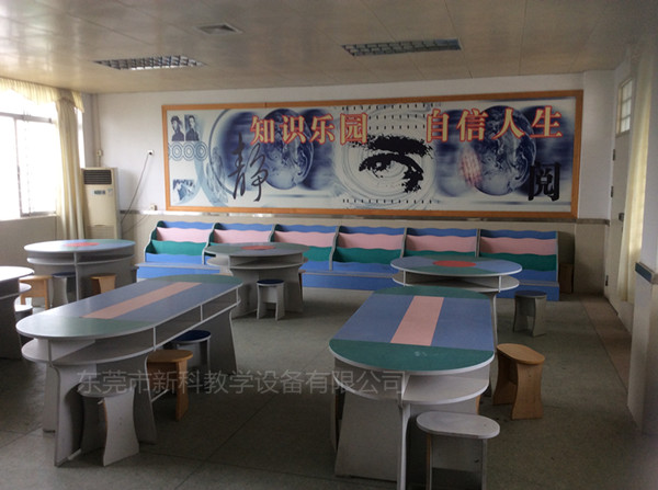 <a href='http://m.ombuyer.com/chanpin/110-1.html' target='1' style='font-size:18px; font-weight:bold; color:#000000;'>圖書閱覽室</a>9