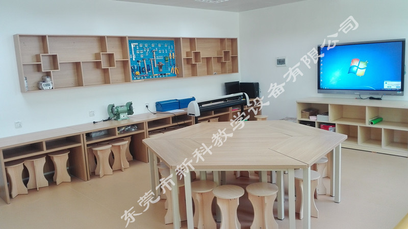 <a href='http://m.ombuyer.com' target='1' style='font-size:14px; font-weight:bold; color:#0080ff;'>創(chuàng)客實(shí)驗(yàn)室</a>