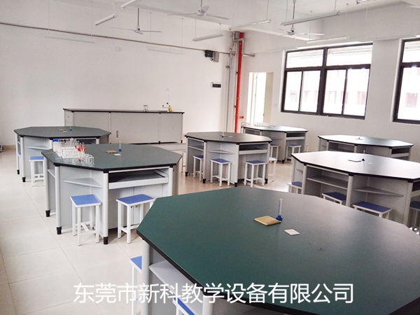 <a href='http://m.ombuyer.com/' target='1' style='font-size:14px; font-weight:bold; color:#0080ff;'>物理實(shí)驗(yàn)室</a>設(shè)備