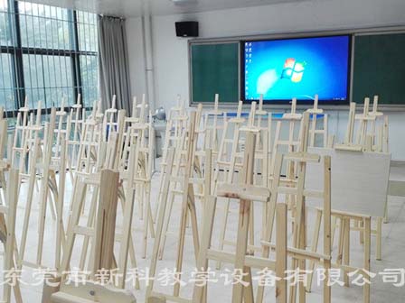 <a href='http://m.ombuyer.com/chanpin/56-1.html' target='1' style='font-size:18px; font-weight:bold; color:#000000;'>美術(shù)功能室</a>