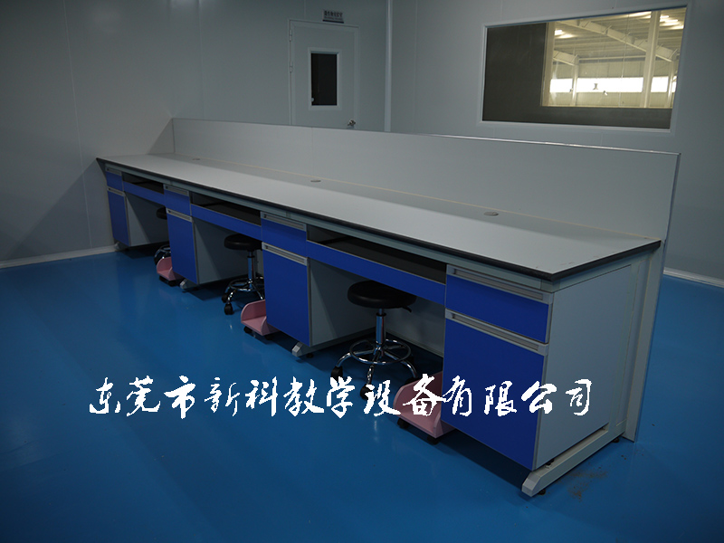 <a href='http://m.ombuyer.com/products/64-1.html' target='1' style='font-size:18px; font-weight:bold; color:#000000;'>實驗室邊臺</a>案例